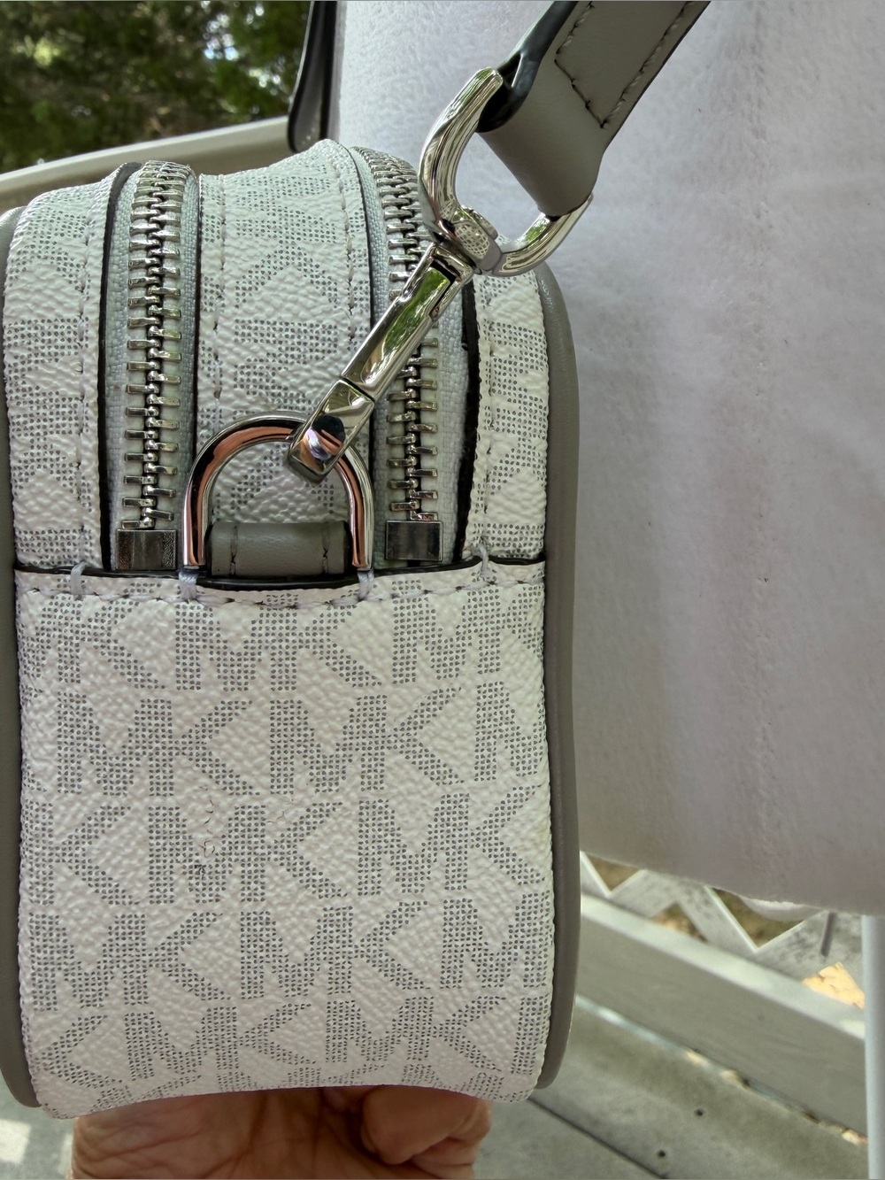 Michael Kors Small Connie Bright White Gray Camera Signature Logo Crossbody Bag - Picture 13 of 15